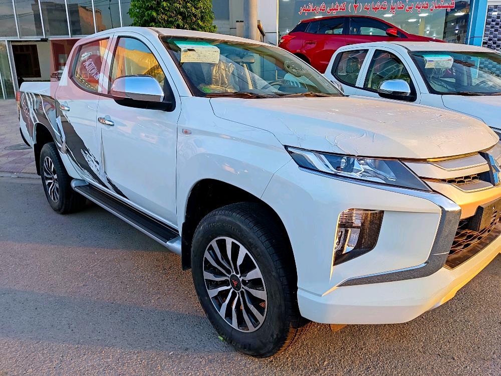 میتسوبیشی L200